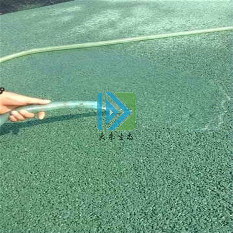 透水混凝土的養(yǎng)護重點 透水混凝土的養(yǎng)護重點